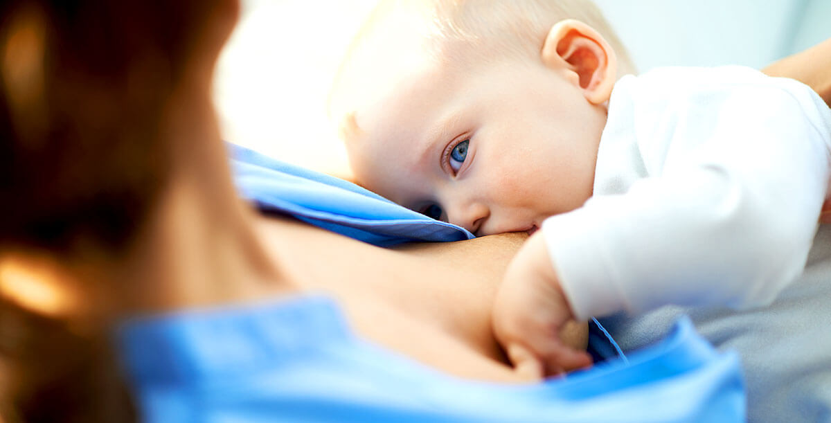 Stillen stärkt die Bindung zwischen Mutter und Kind und das kindliche Immunsystem