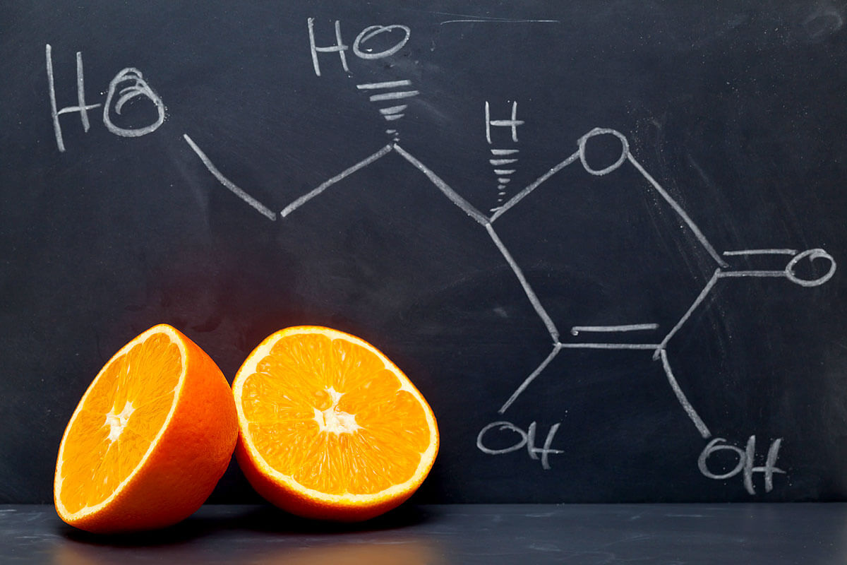 Die Strukturformel von Ascorbinsäure / Vitamin C 